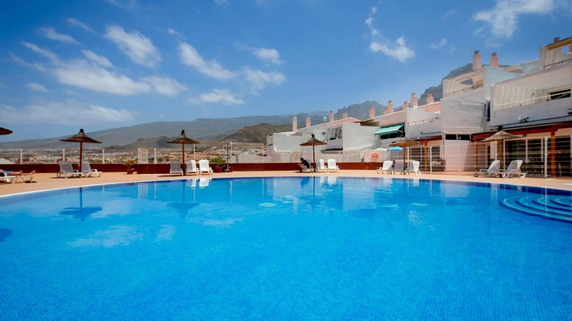 Stylish Apartment In Costa Adeje, Pool And Wi-Fi